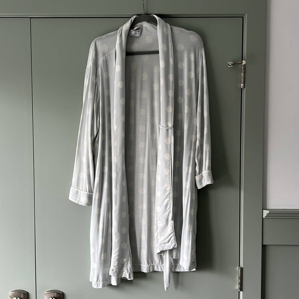 Riot Theory X Jilly Box Robe - Picture 2 of 5